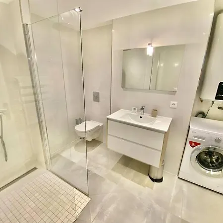 Rez De Stephan Moderne Avec Spa/jacuzzi 4pax Apartment *
