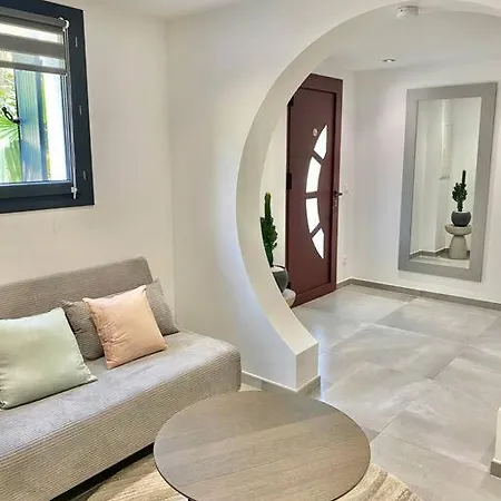 Rez De Stephan Moderne Avec Spa/jacuzzi 4pax Apartment Fréjus