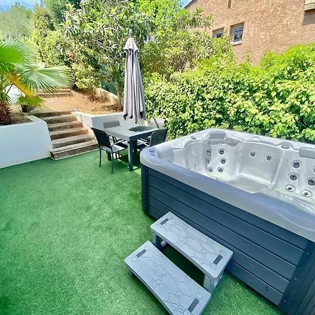 Rez De Stephan Moderne Avec Spa/jacuzzi 4pax * Fréjus